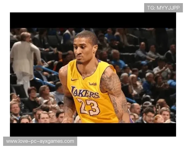 佩顿二世飞身封盖让全场目瞪口呆